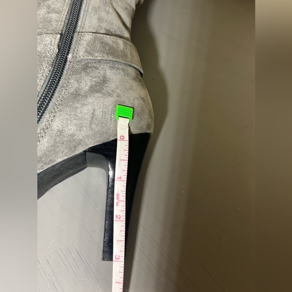 Bass Gray Suede Boots - Picture 8 of 11